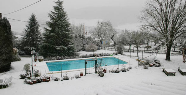 Snow-on-Pool