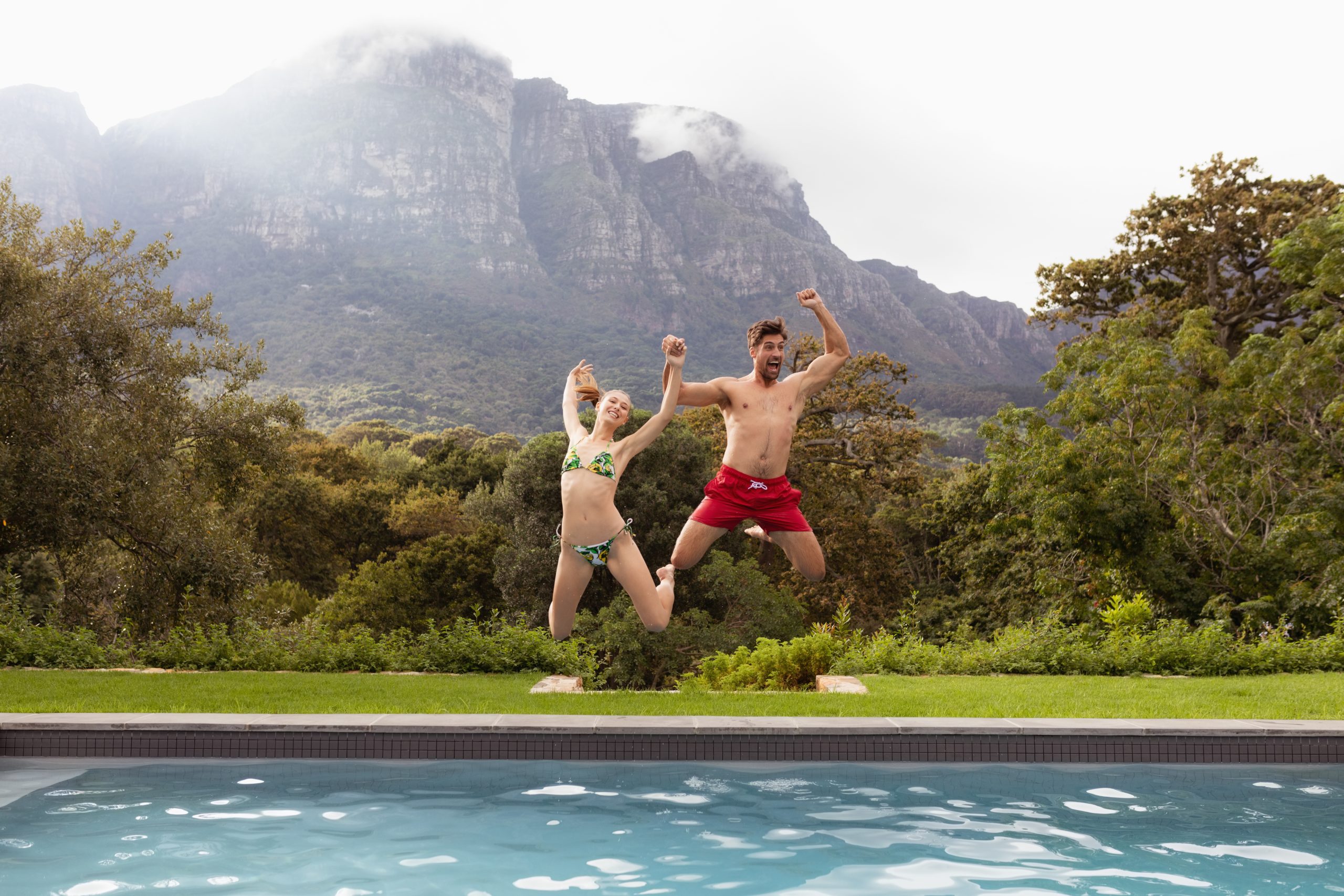 5 razones para climatizar la piscina